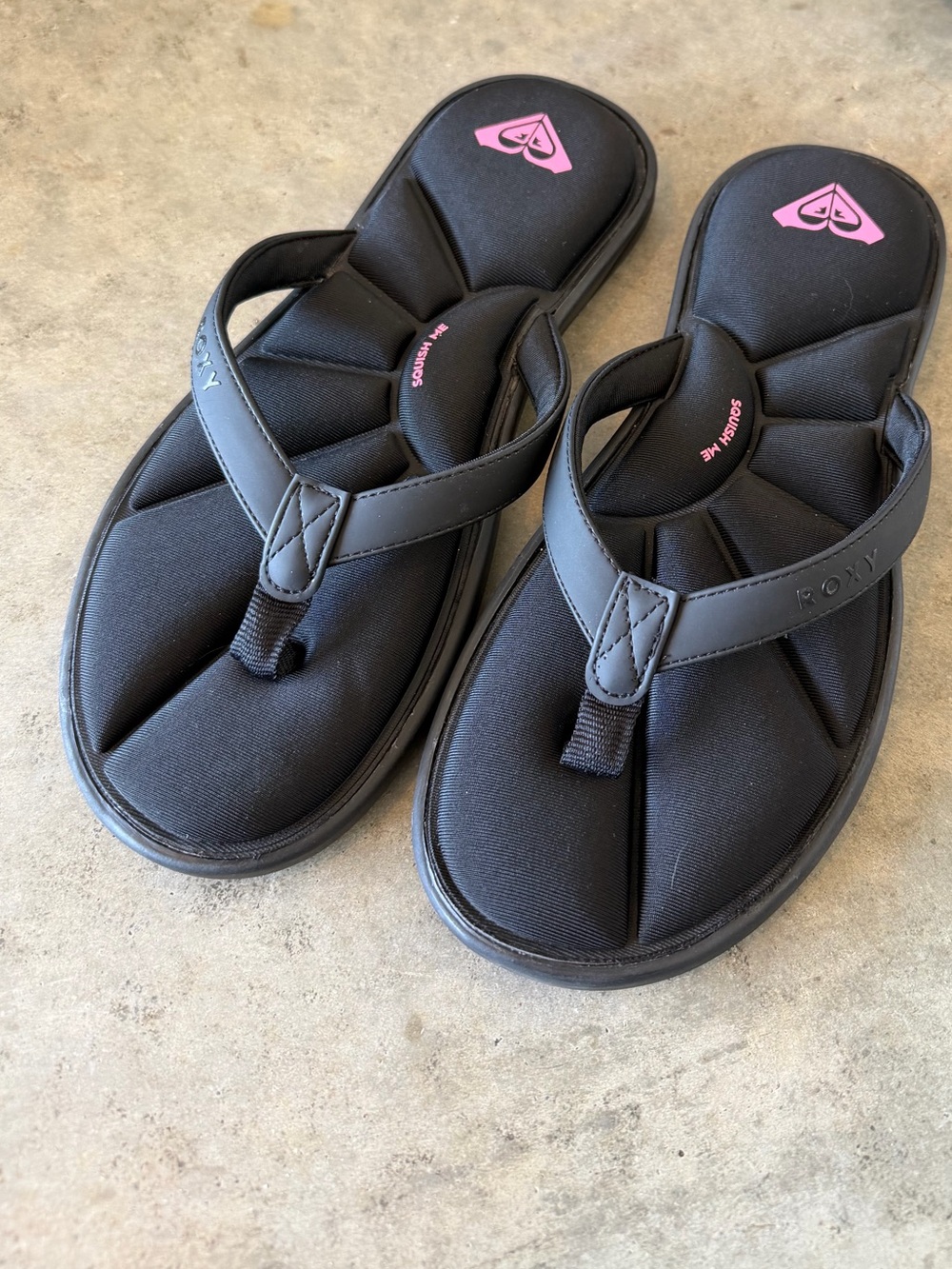 Roxy Black Slide Sandals with Pink Accent Logo women size 9